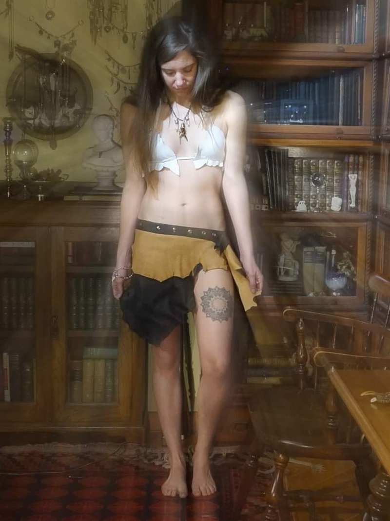 Tribal leather skirt — black and red